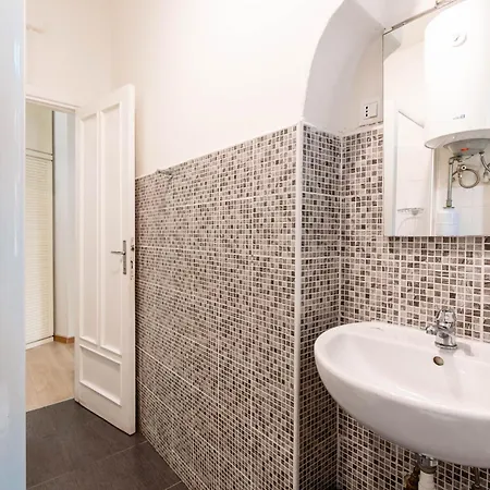 Apartment Hostdomus - Airone *