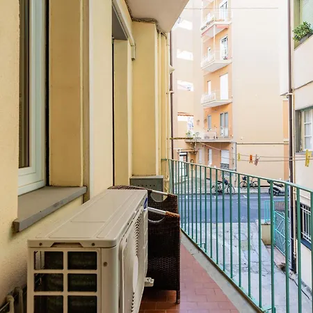 Apartment Hostdomus - Airone *